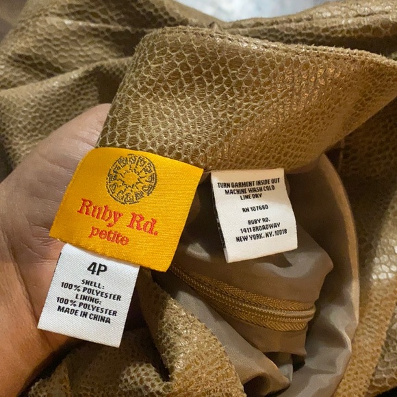 Ruby rd skirt - Picture 3 of 9